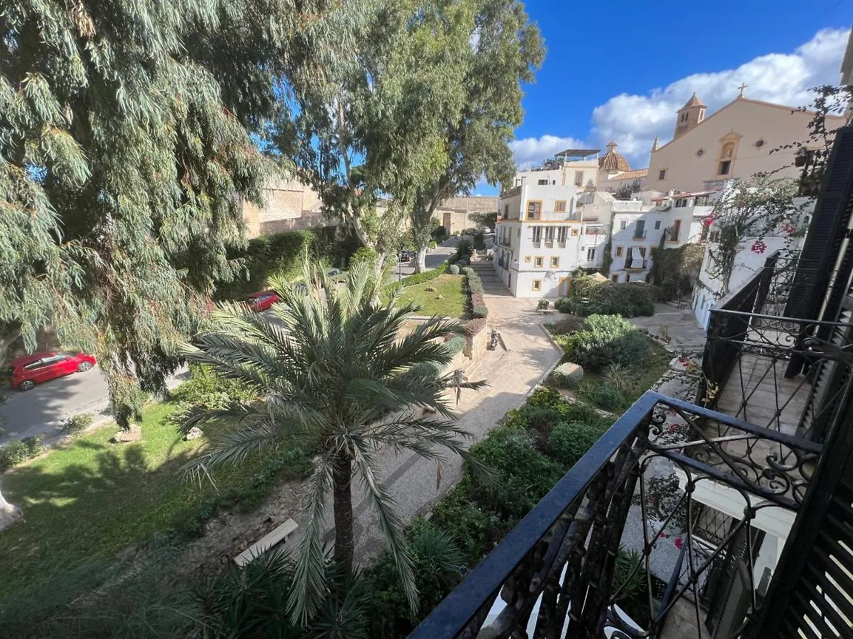 Hotel La Ventana Ibiza 2*,